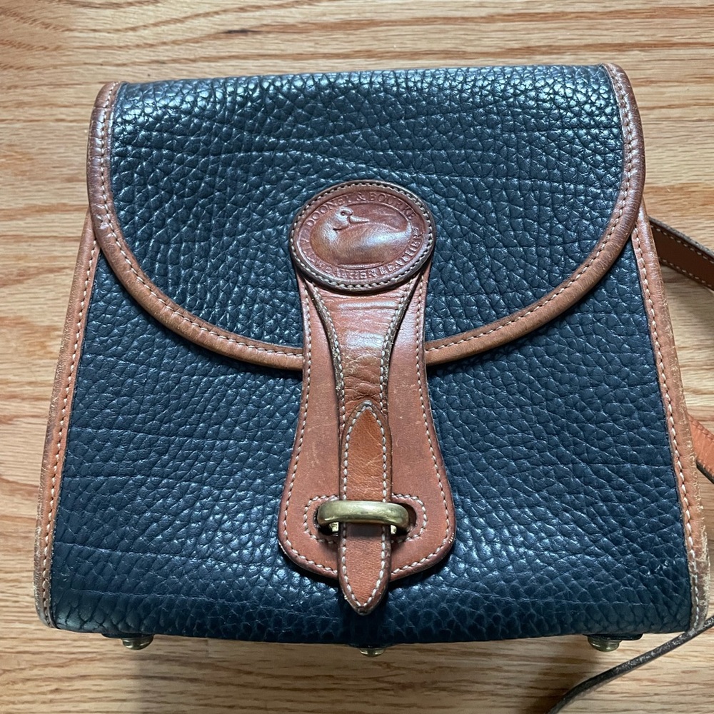 Dooney & Bourke crossbody bag